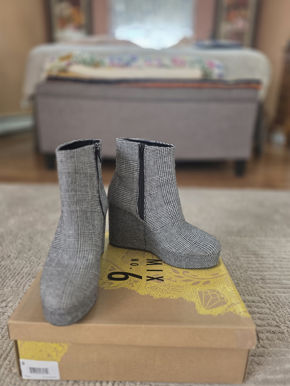 Mix NO. 6 Black and Gray Tweed Slip-On Booties - Picture 3 of 8